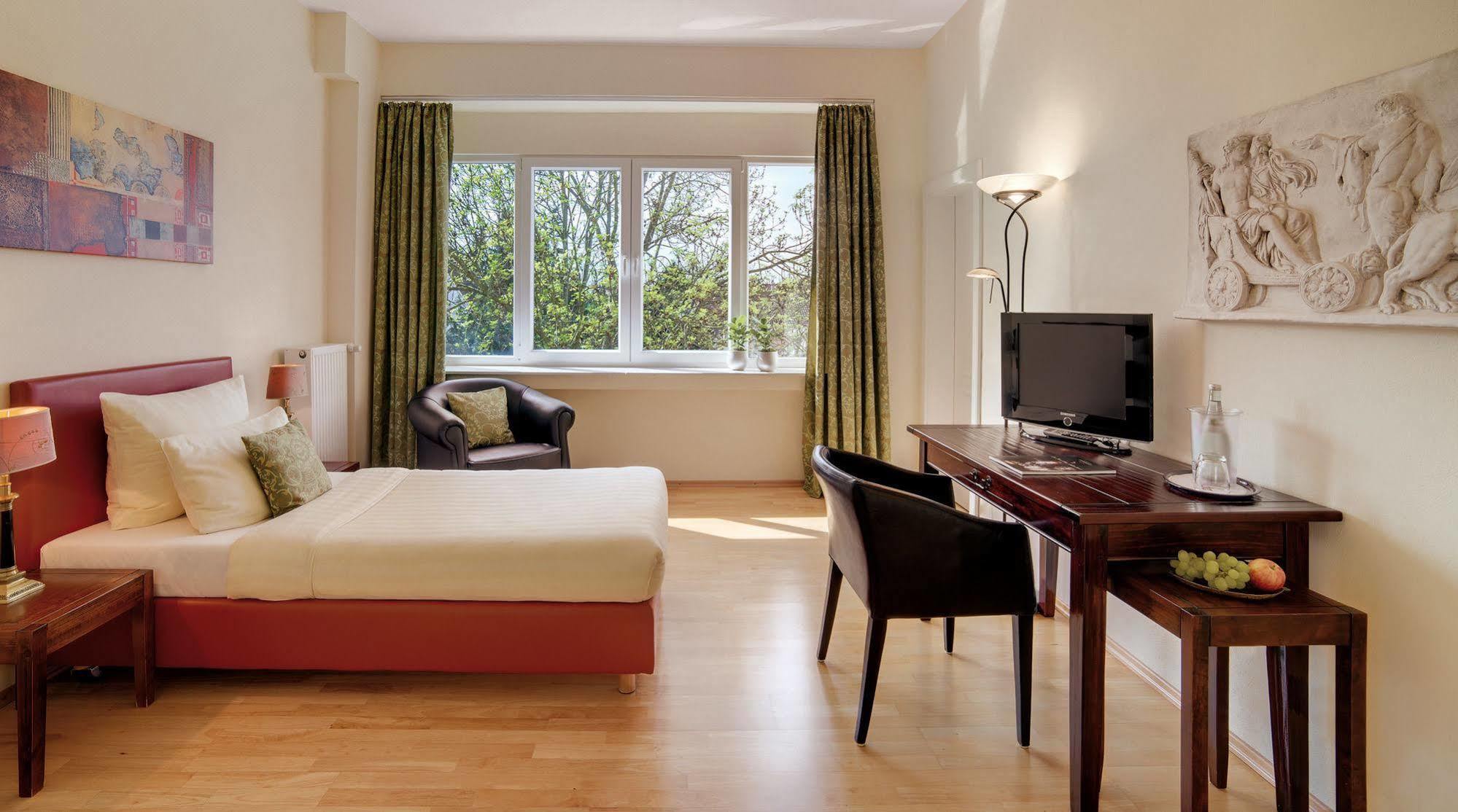 באד שונבורן Hotel Villa Medici מראה חיצוני תמונה